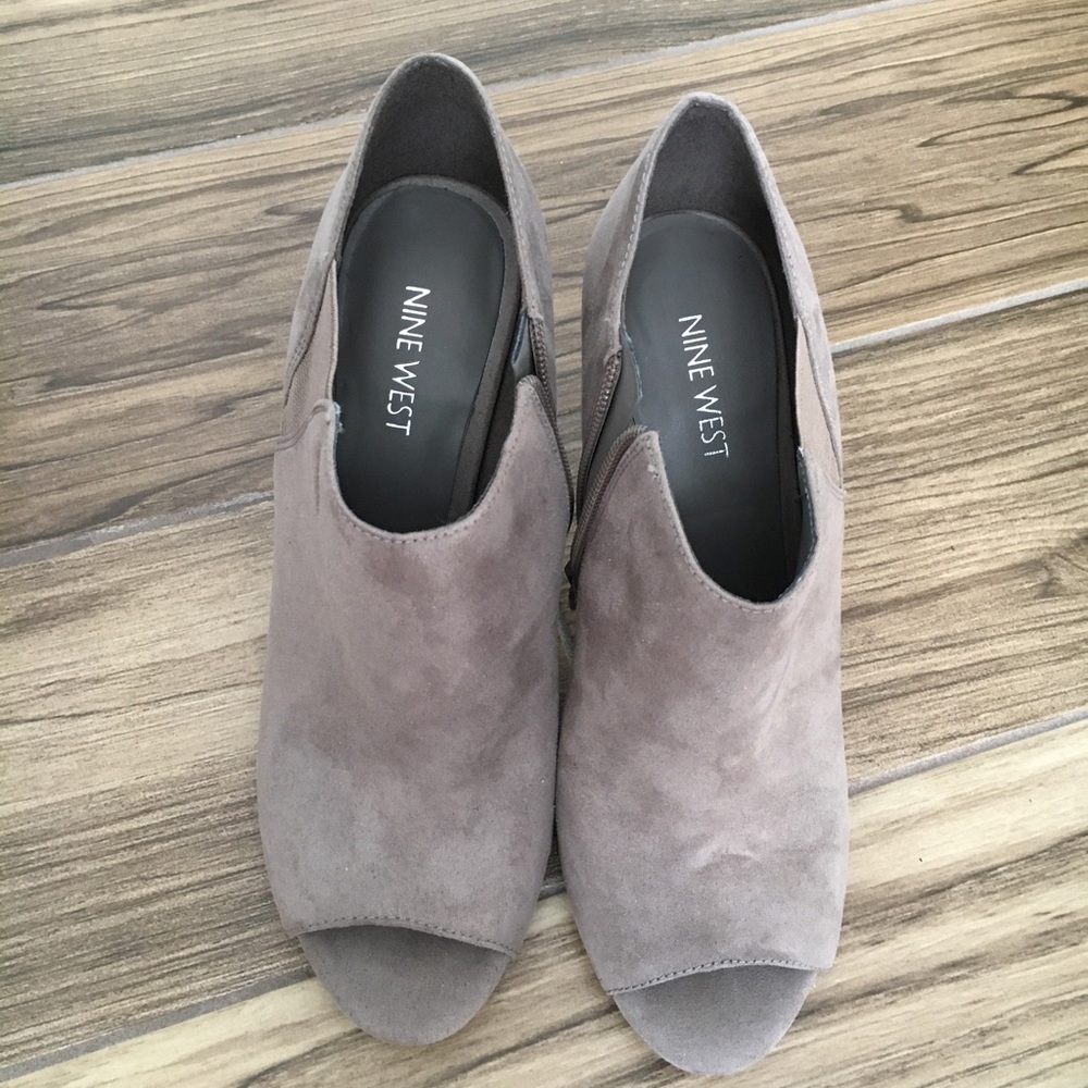 Brand New Nine West Ankle Tan Boot